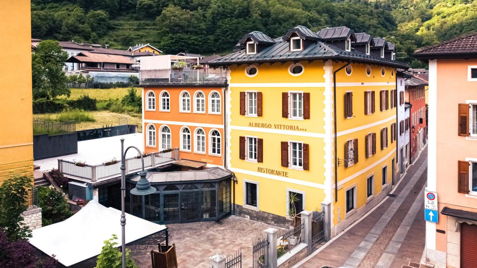 Hotel Vittoria Roncegno Exterior photo